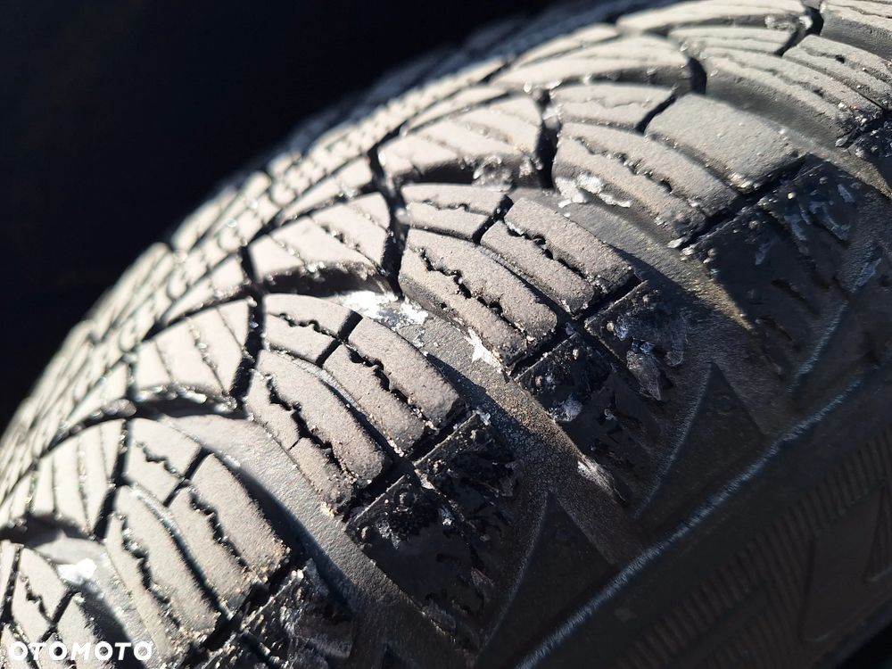 Volkswagen Jetta 1.9 TDI Trendline - 12