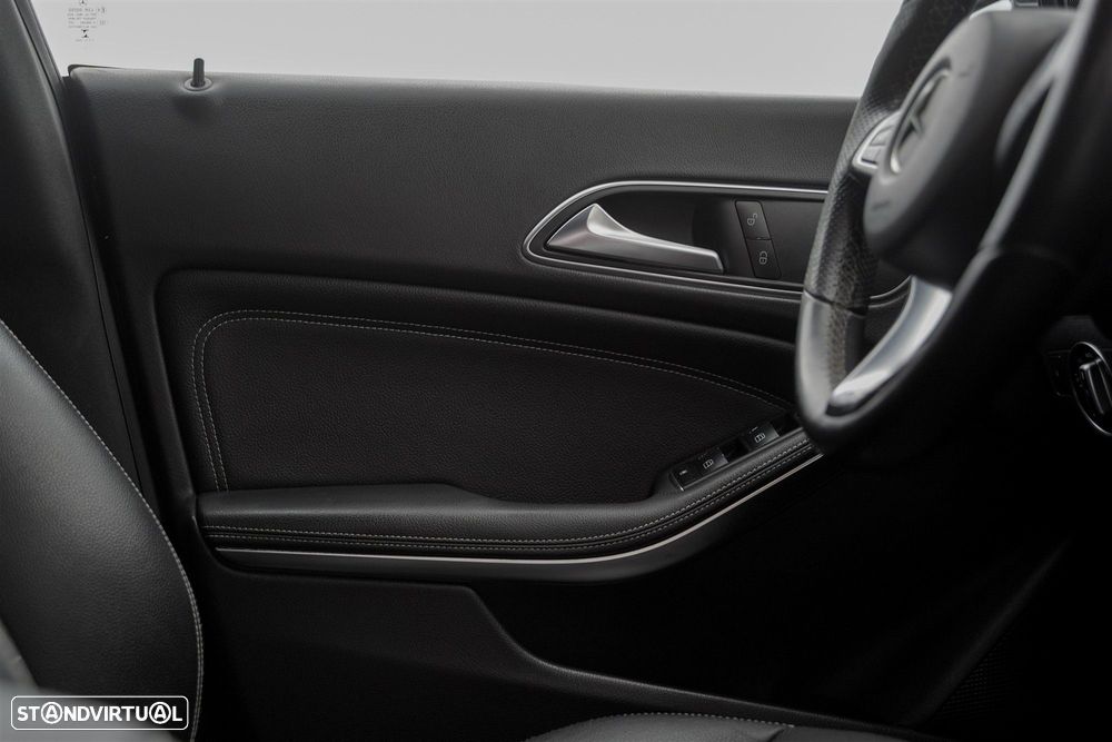 Mercedes-Benz CLA 220 d Shooting Brake Urban Aut. - 36