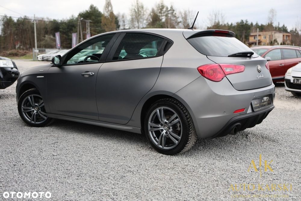 Alfa Romeo Giulietta - 8