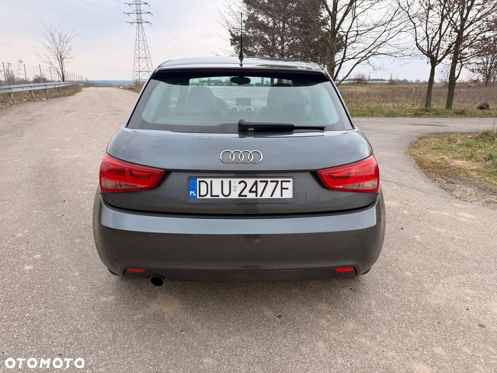 Audi A1 3-drzwiowe 1.6 TDI S line edition - 11