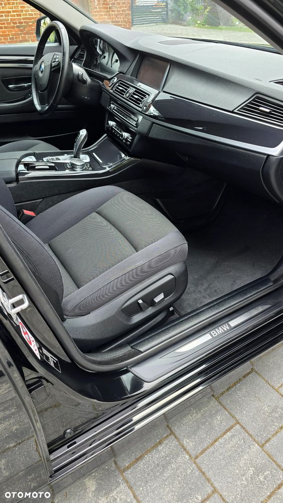 BMW Seria 5 520d - 5