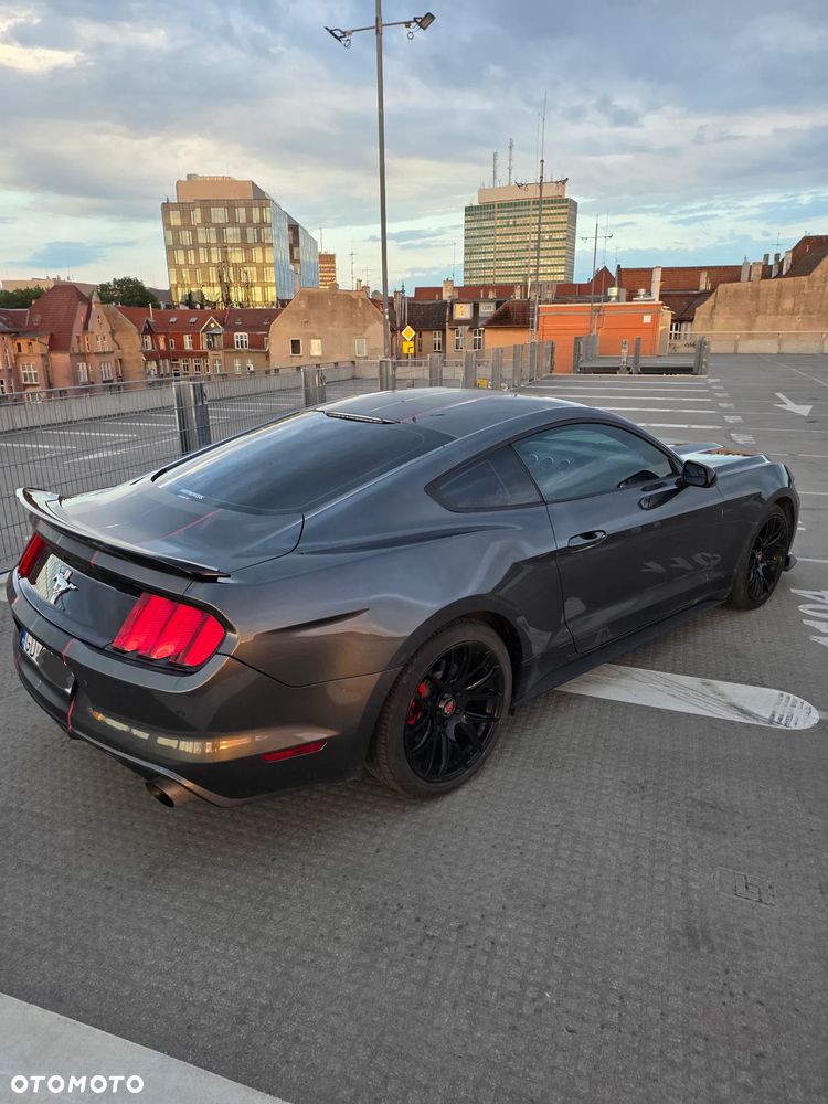 Ford Mustang 3.7 V6 - 17