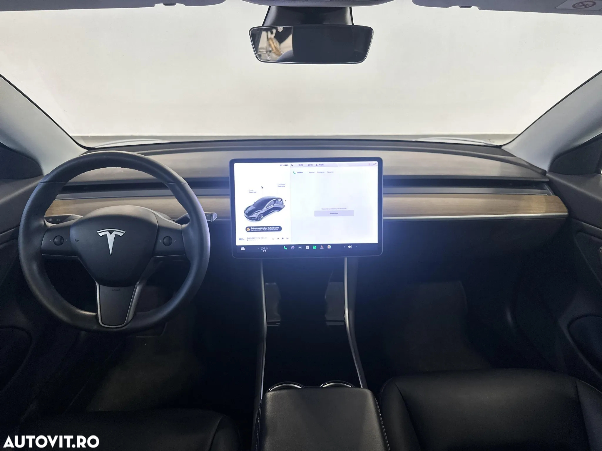 Tesla Model 3 - 9