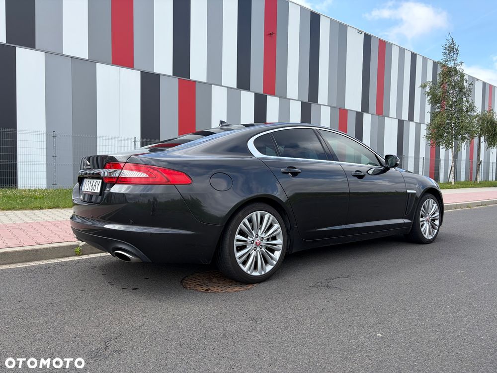 Jaguar XF 3.0 T AWD Luxury - 7