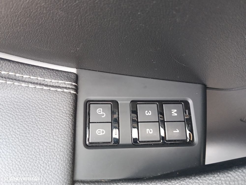 Jaguar F-Pace 2.0 i4D R-Sport Aut. - 8