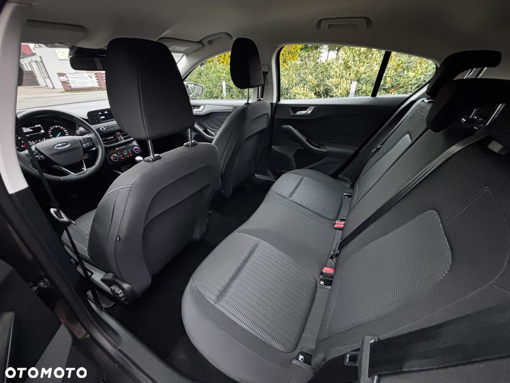 Ford Focus 1.0 EcoBoost Trend Edition - 14