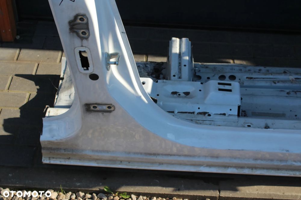 ĆWIARTKA PODŁUŻNICA SŁUPEK PRAWY PRZÓD OPEL ZAFIRA C 40R - 3