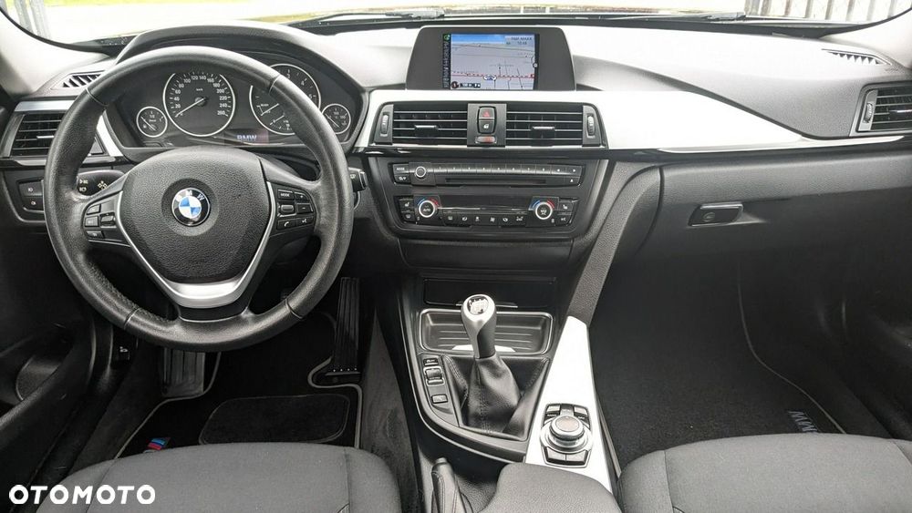 BMW Seria 3 - 26