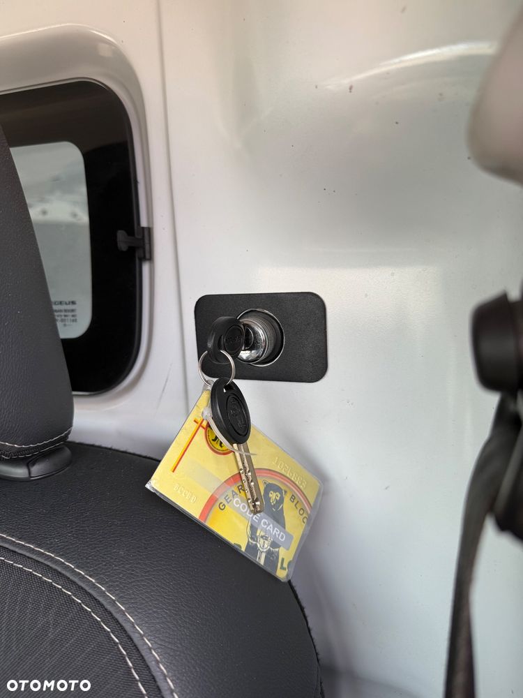 Renault Trafic - 29