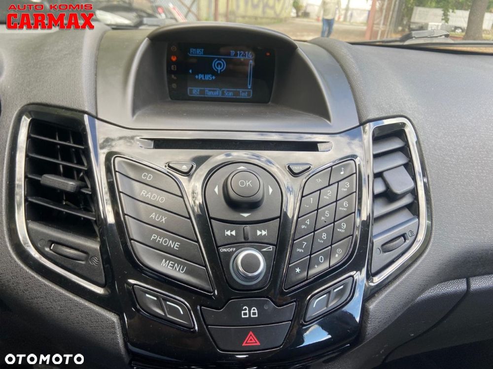 Ford Fiesta - 12