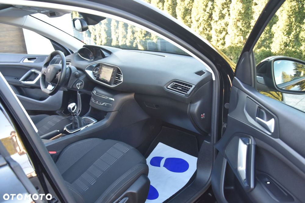 Peugeot 308 BlueHDi 120 Stop & Start Allure - 19