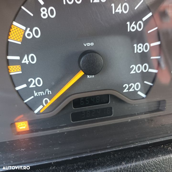 Dezmembrari  Mercedes-Benz C-CLASS (W202)  1993  > 2001 C 220 D Motor - 5