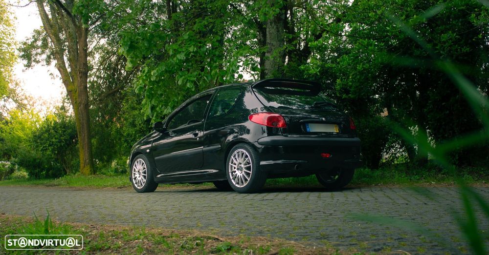 Peugeot 206 1.6 GTi - 1