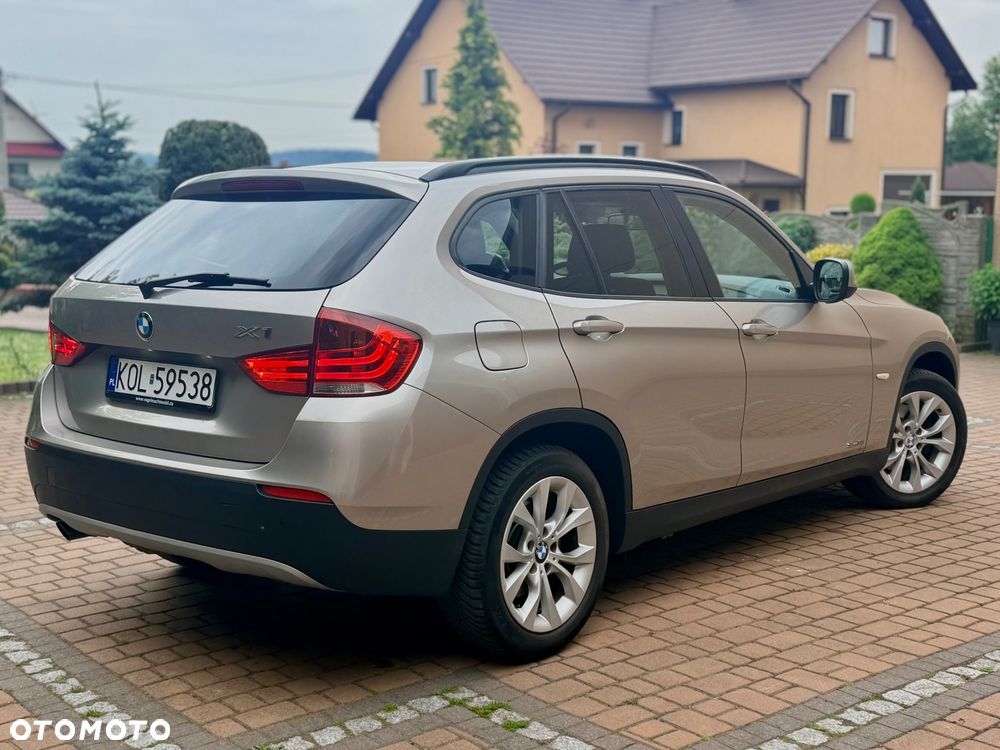 BMW X1 sDrive18i - 9
