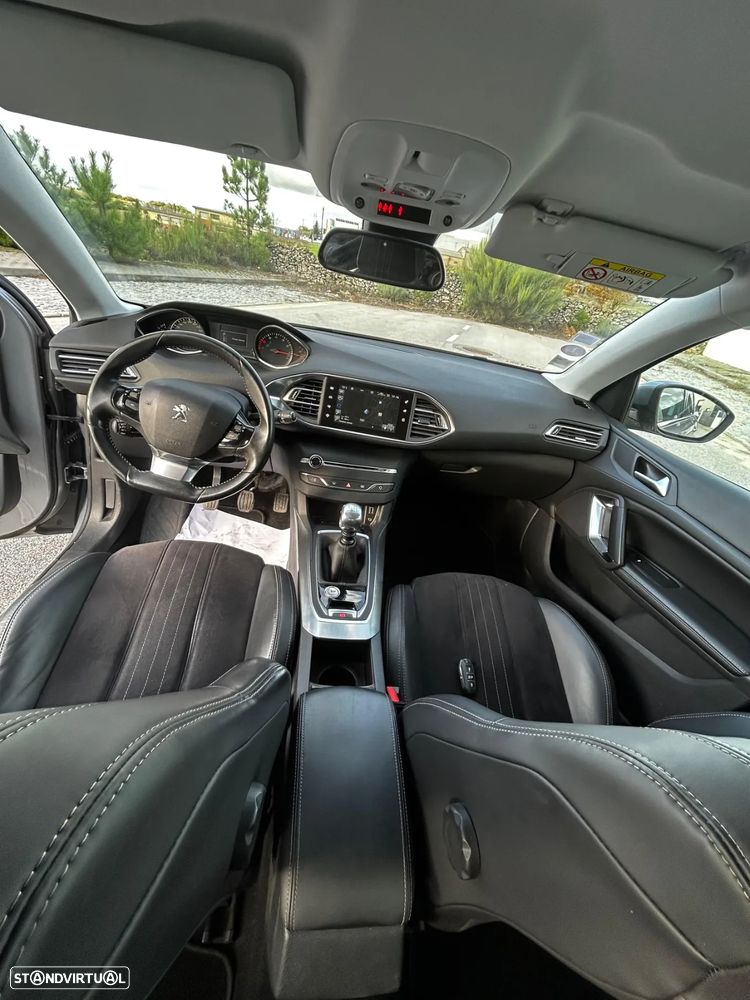 Peugeot 308 130 e-THP Stop & Start Allure - 20