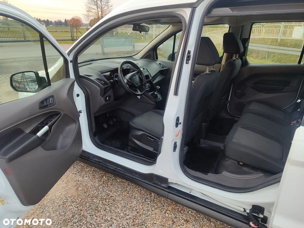 Ford Transit Connect - 13
