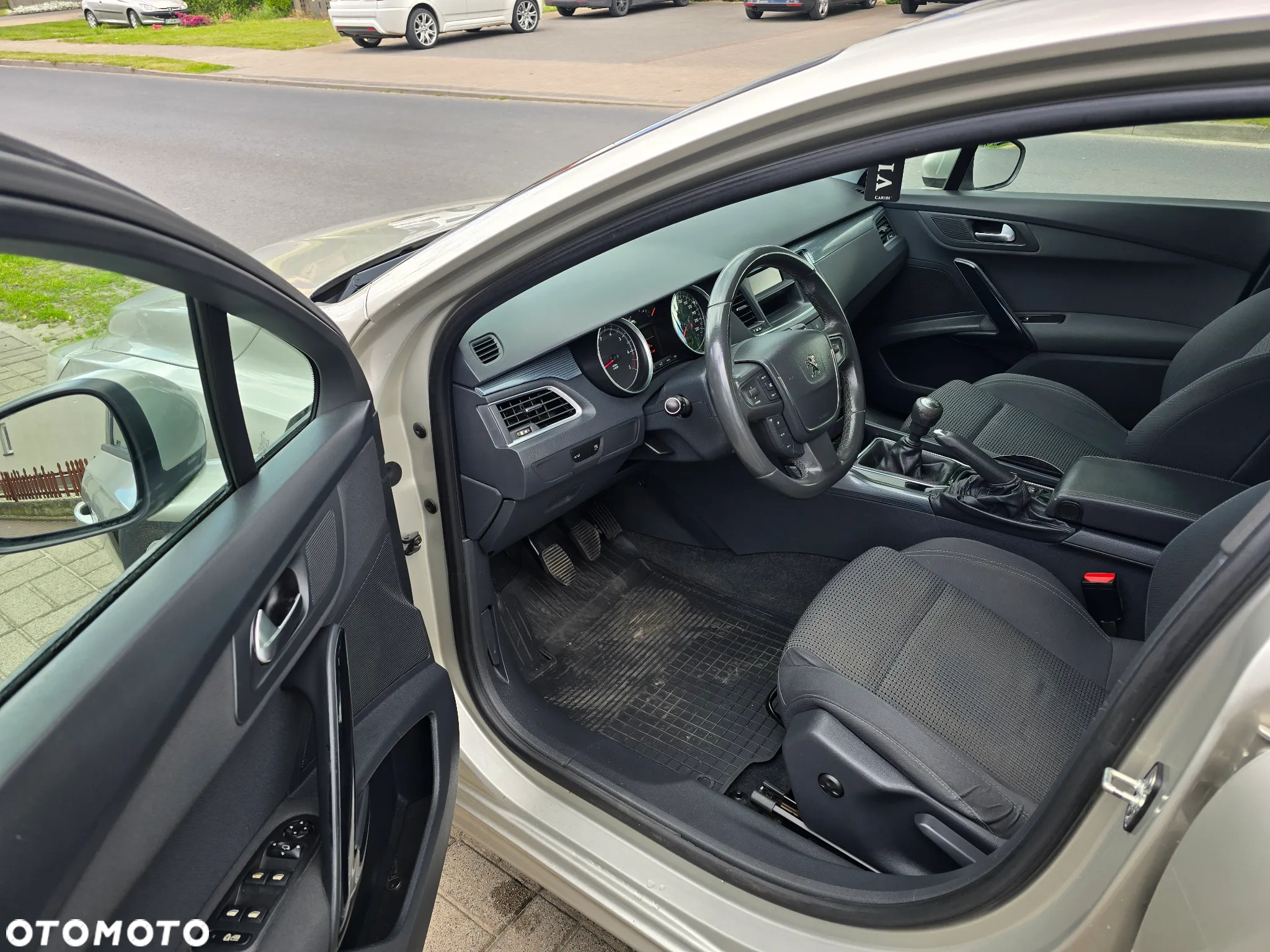 Peugeot 508 1.6 T Active - 23