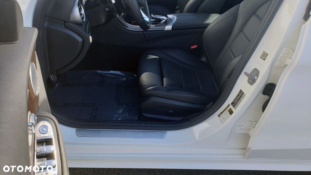 Mercedes-Benz Klasa C 300 T 9G-TRONIC - 11