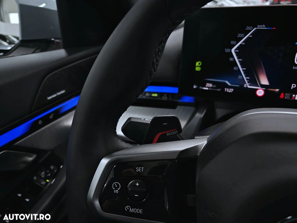 BMW Seria 5 520i AT MHEV - 28