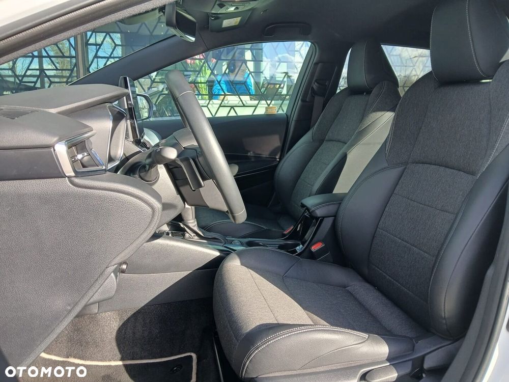 Toyota Corolla 2.0 Hybrid Style - 6