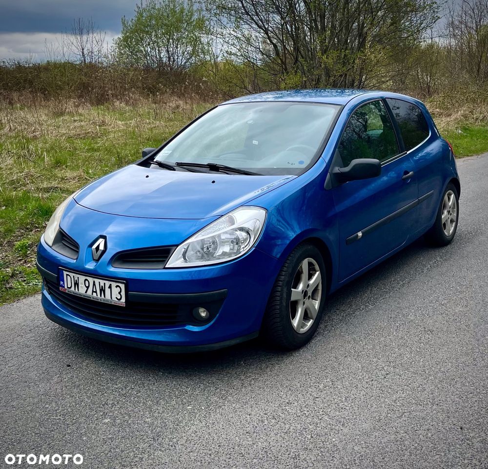 Renault Clio - 1