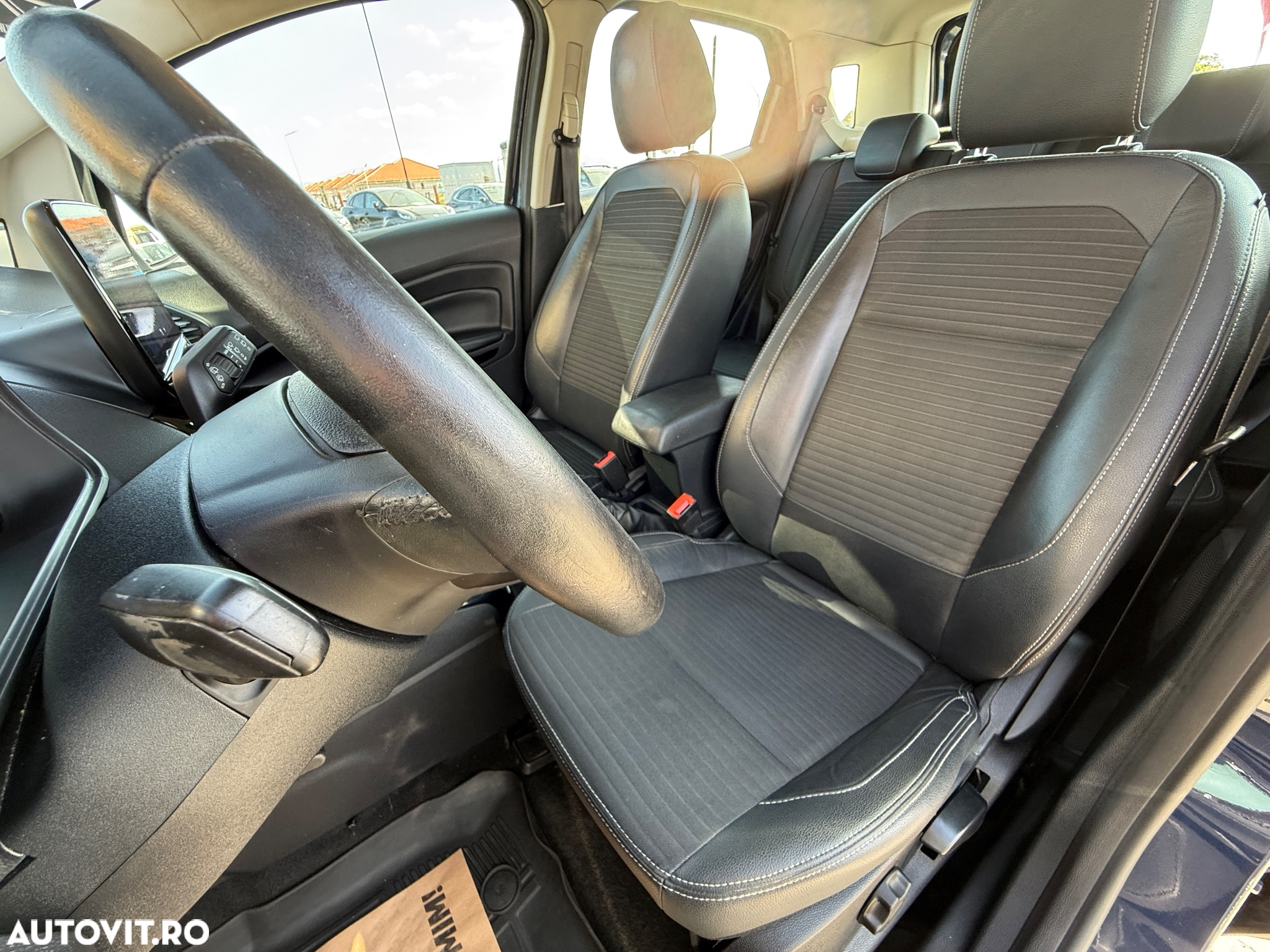 Ford EcoSport 1.5 EcoBlue Titanium - 17