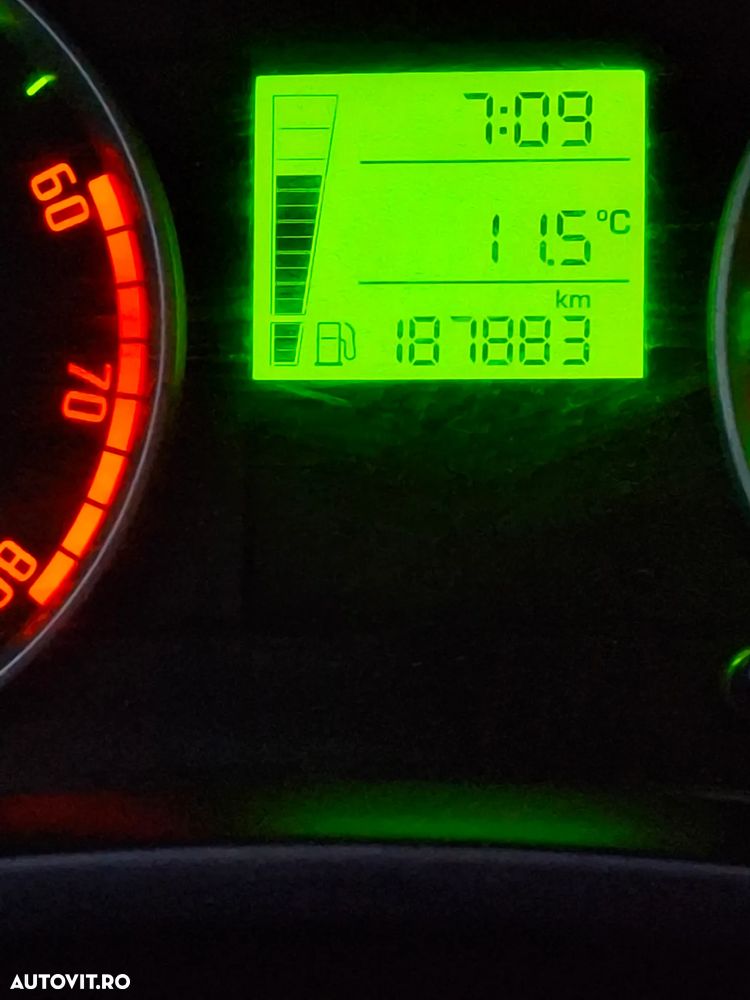 Skoda Fabia - 11