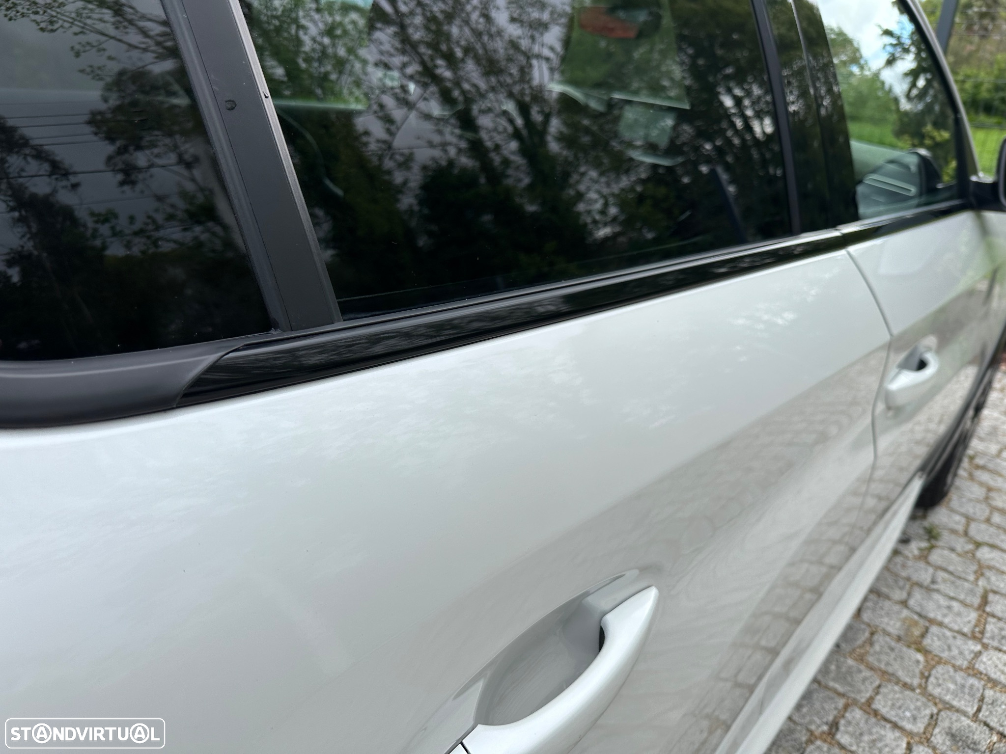 Peugeot 208 1.2 PureTech GT EAT8 - 32