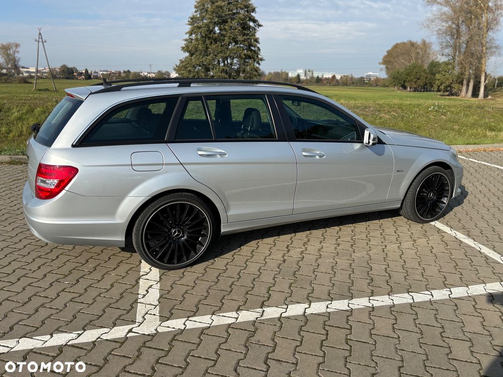 Mercedes-Benz Klasa C 220 CDI DPF BlueEFFICIENCY - 5
