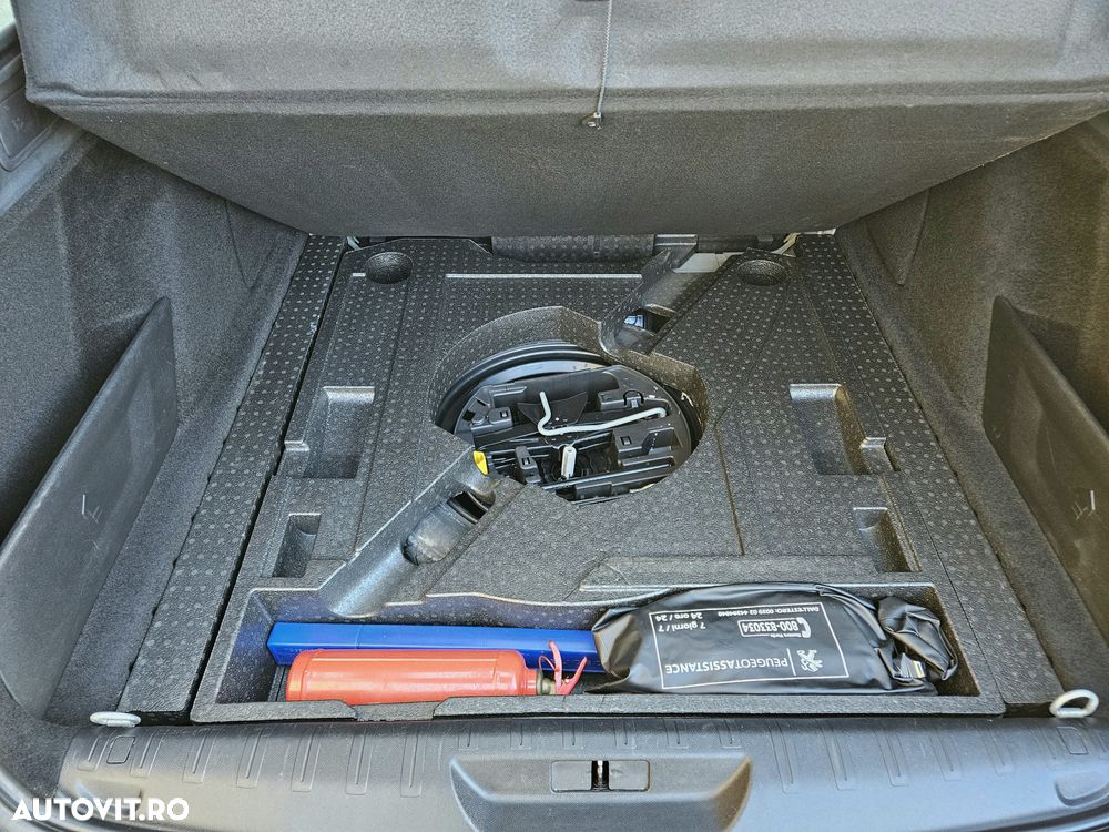 Peugeot 308 BlueHDi FAP 120 EAT6 Stop&Start Active - 23