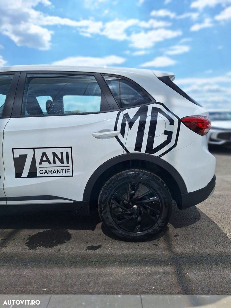 MG ZS - 15