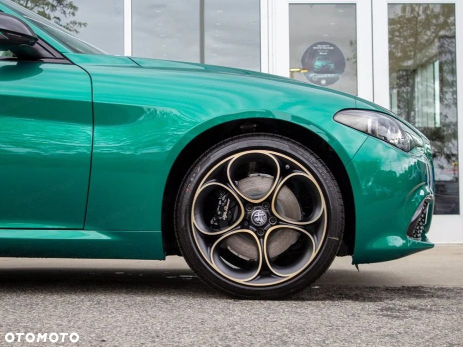 Alfa Romeo Giulia 2.0 Turbo Intensa Q4 - 16