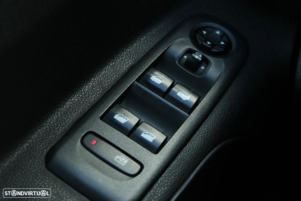 Peugeot Rifter 1.5 BlueHDi Longa Allure Pack 7L - 36