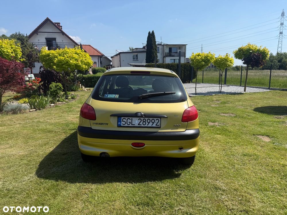 Peugeot 206 1.1 X-Line - 3