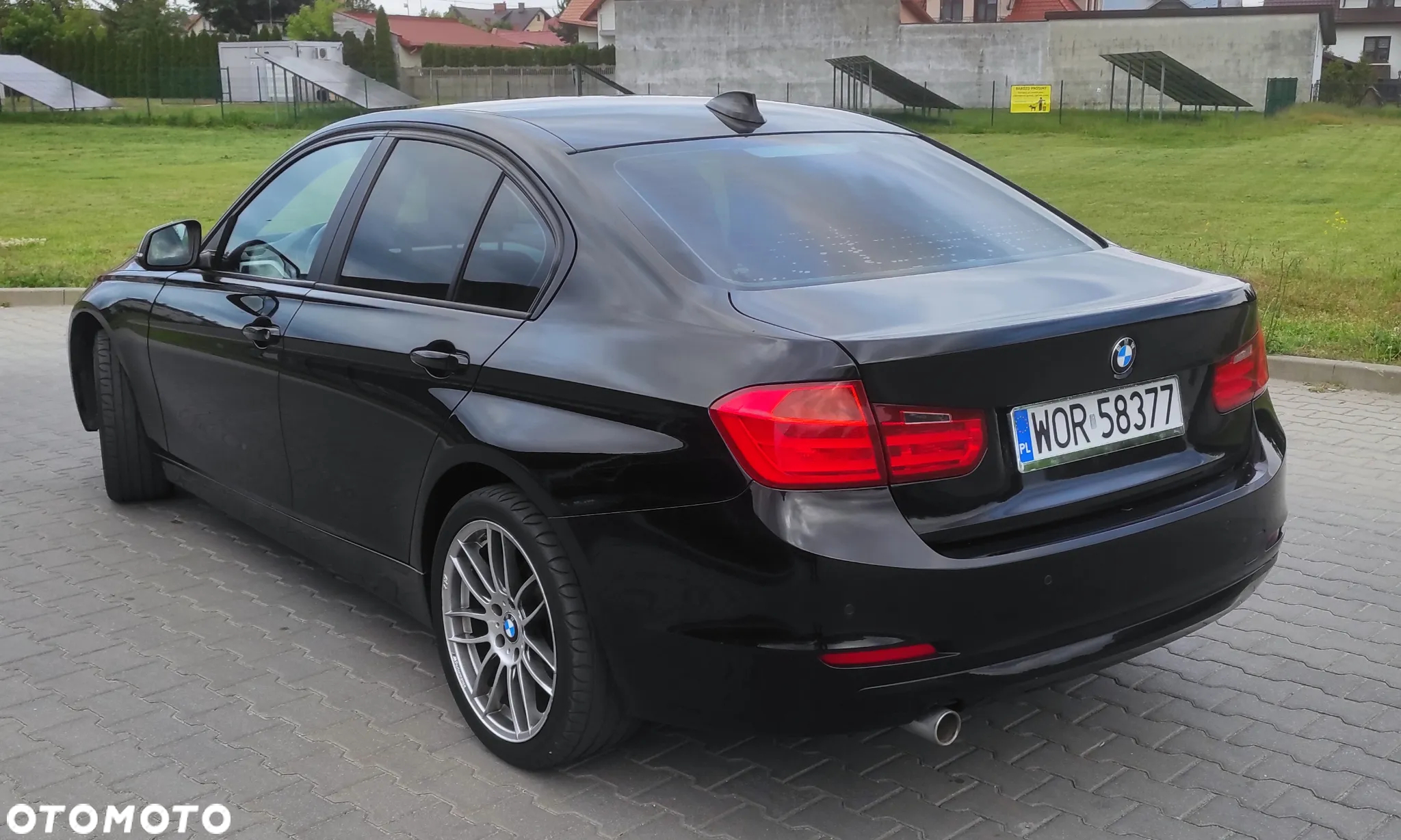 BMW Seria 3 318d - 5
