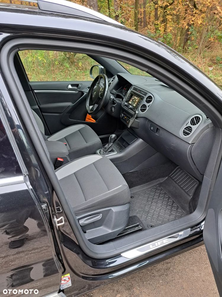 Volkswagen Tiguan 2.0 TDI DPF 4Motion BlueMotion Technology DSG Life - 9