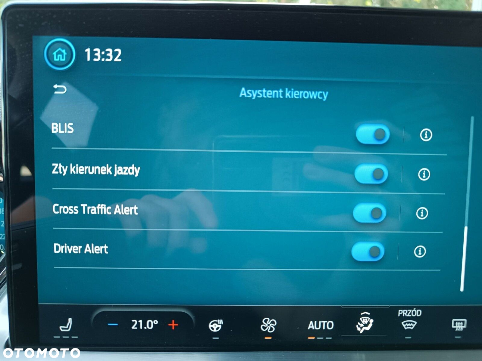 Ford Focus 1.0 EcoBoost mHEV Titanium X - 19