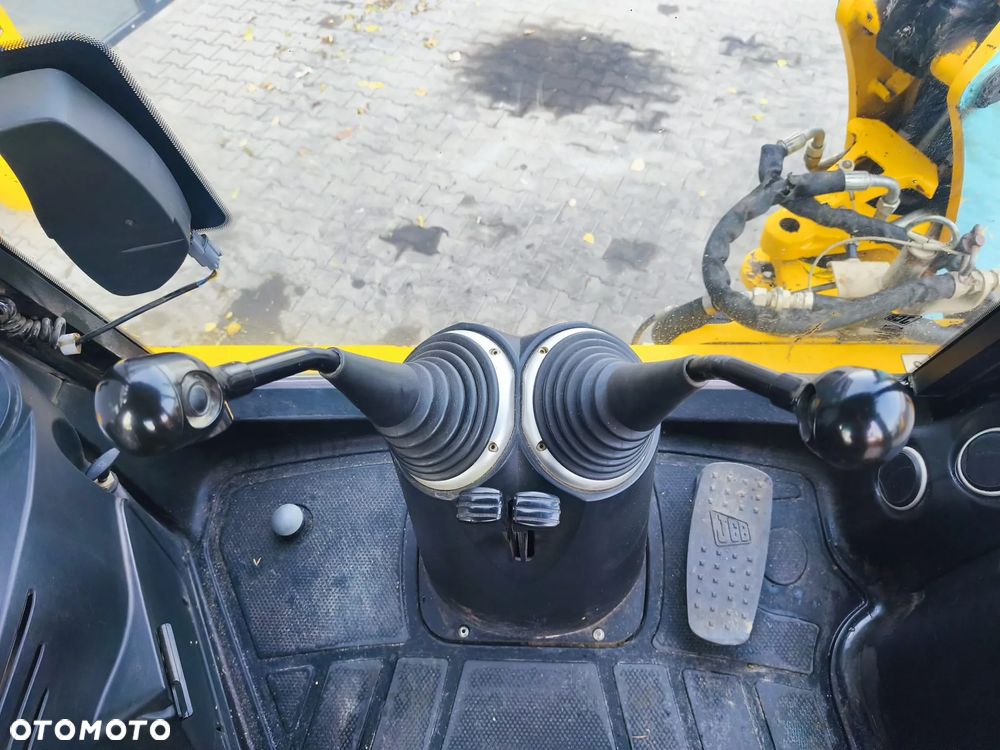 JCB 3CX ECO - 12