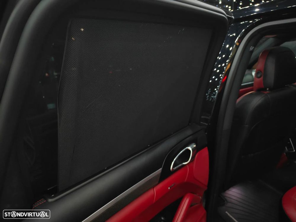 Porsche Cayenne S E-Hybrid Platinum Edition - 24