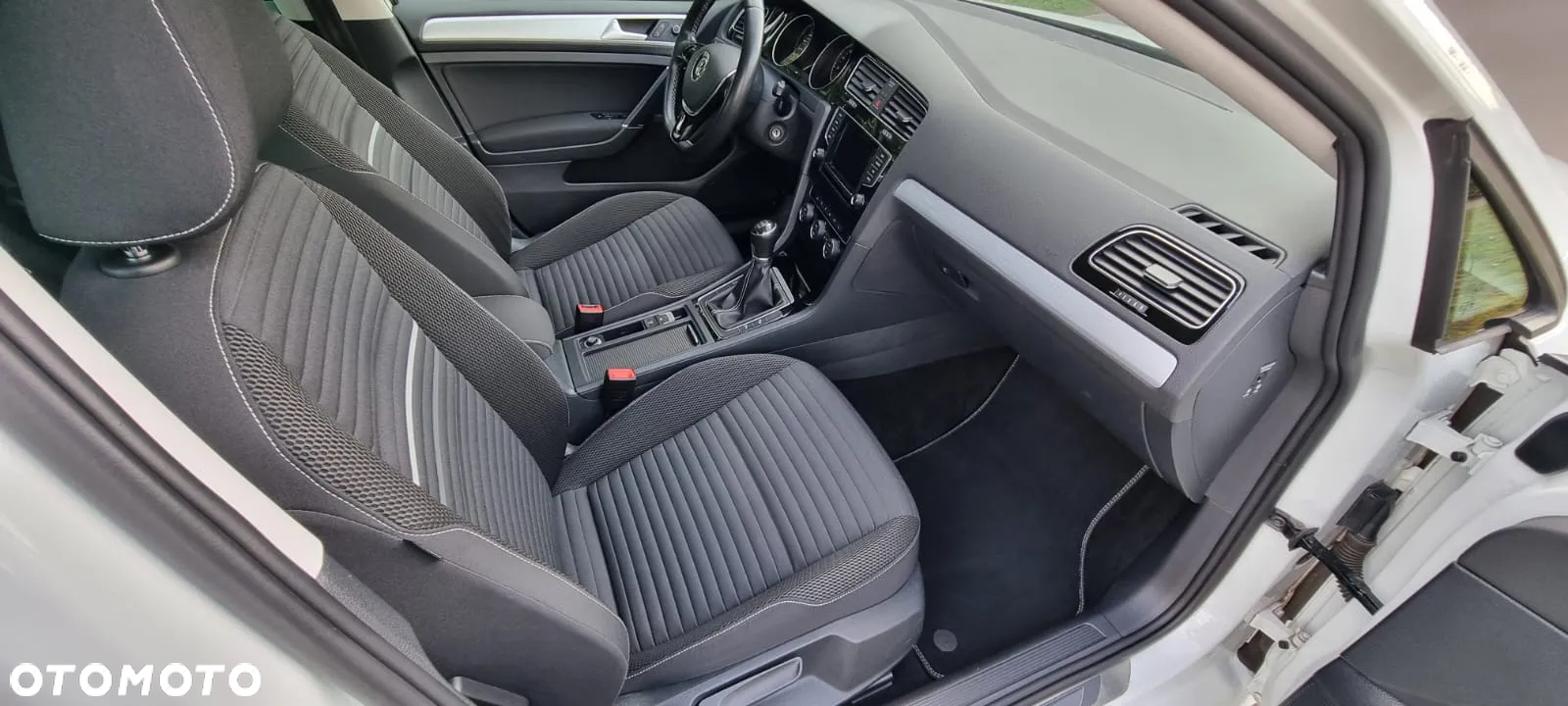 Volkswagen Golf 1.4 TSI BlueMotion Technology Cup - 17