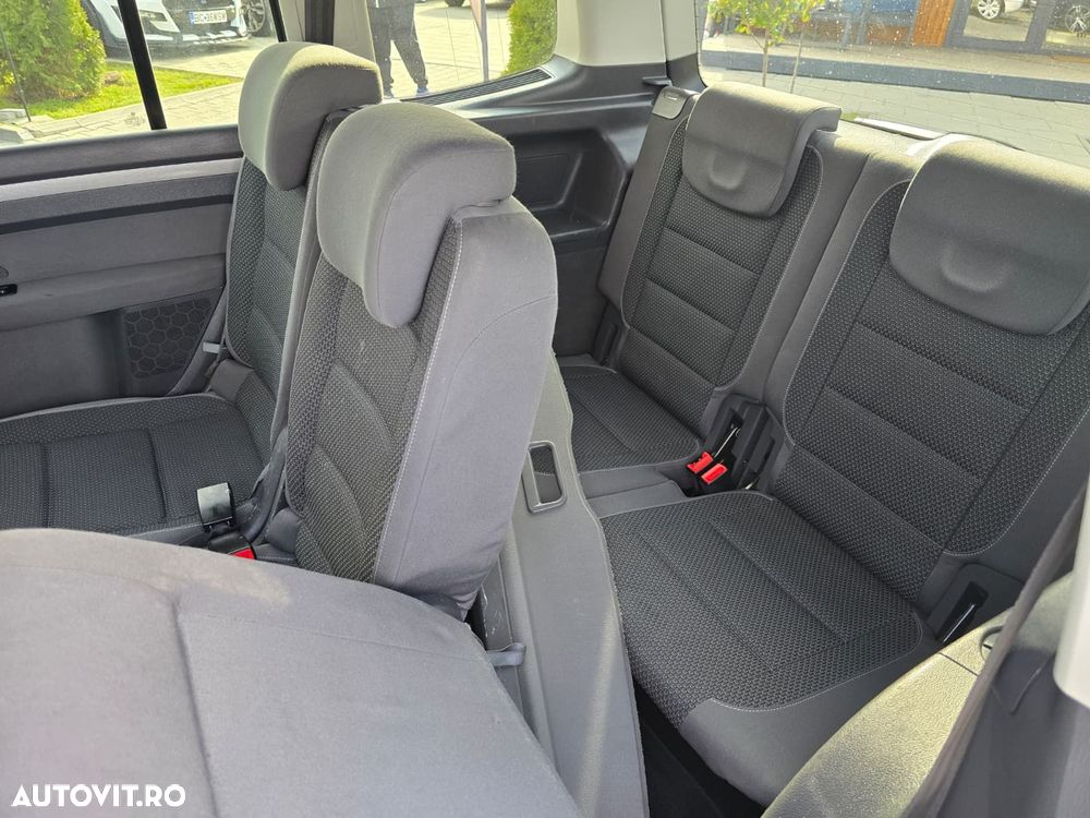 Volkswagen Touran 1.6 TDI DSG Comfortline - 13