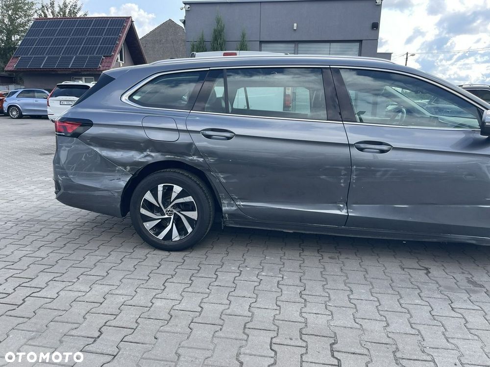 Volkswagen Passat Variant 2.0 TDI SCR Elegance DSG - 4