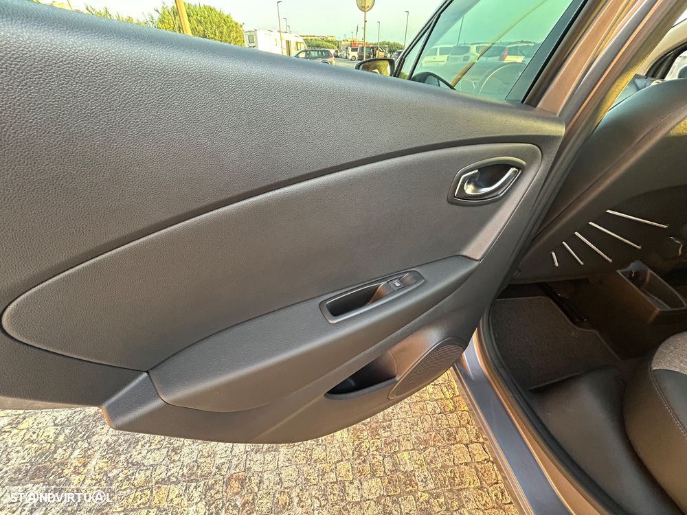 Renault Captur 1.5 dCi Exclusive - 19
