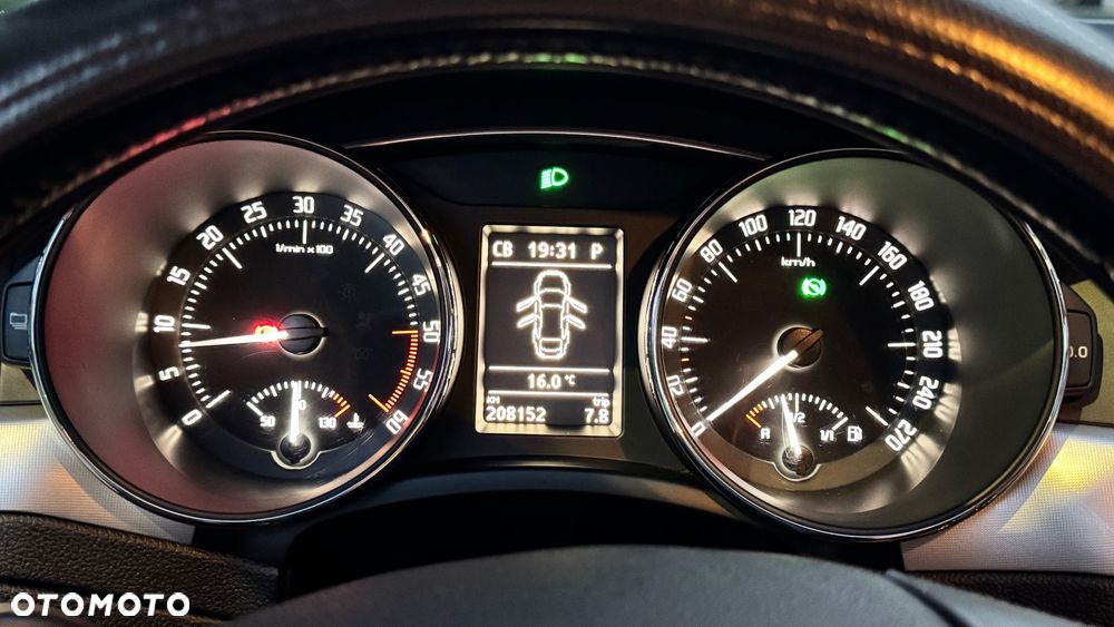 Skoda Superb 2.0 TDI Comfort DSG - 15