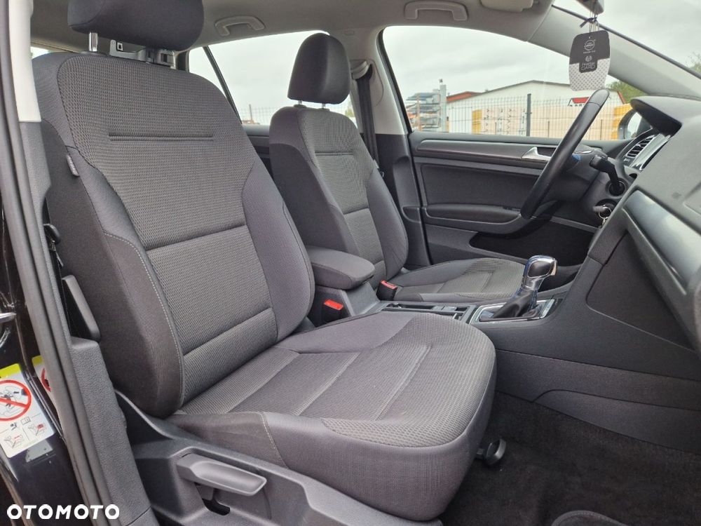 Volkswagen Golf e-Golf - 20