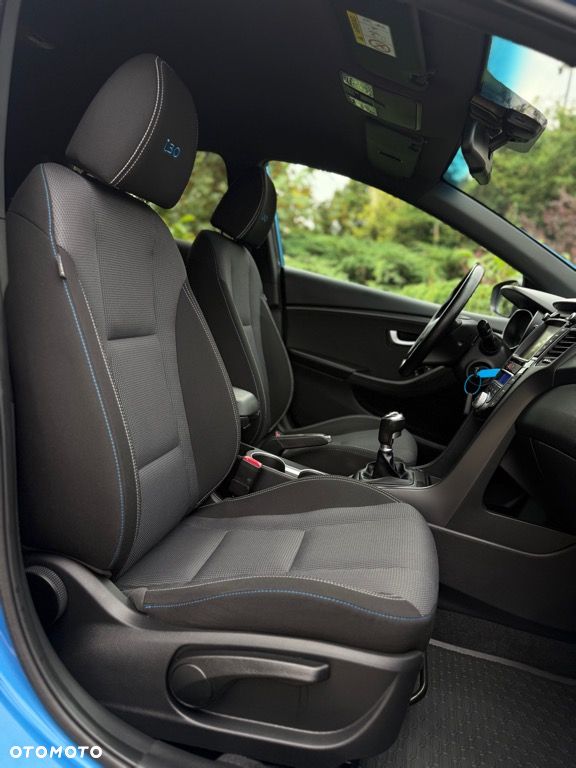 Hyundai i30 1.6 GDI Premium - 34