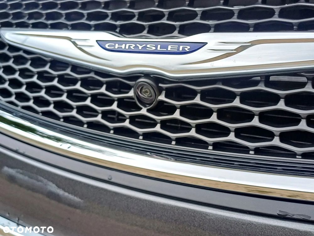 Chrysler Pacifica - 20