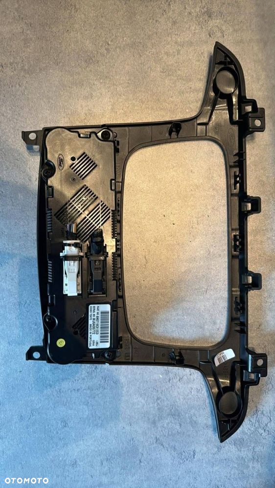 ramka radia z panelem klimatyzacji ford s-max mk1 - 2