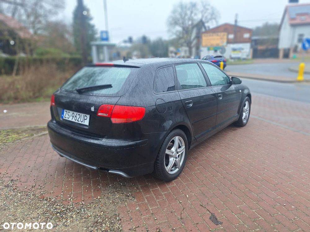 Audi A3 Sportback 1.6 FSI Ambition - 12