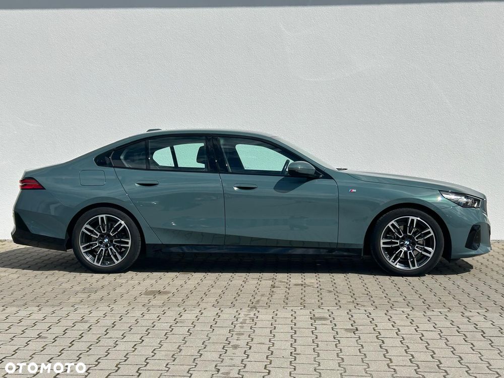 BMW Seria 5 520d mHEV M Sport - 8